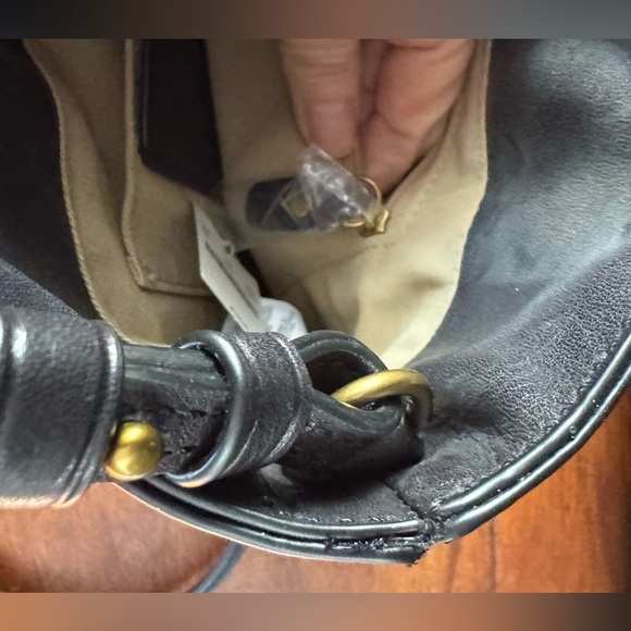 J.Crew Bracelet bucket bag in Italian leather NWT - Picture 4 of 5